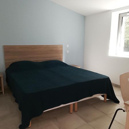 La Borderie - Maison Des Randonnees - Gite Etape - Gite De Groupe Vairé Kamer foto