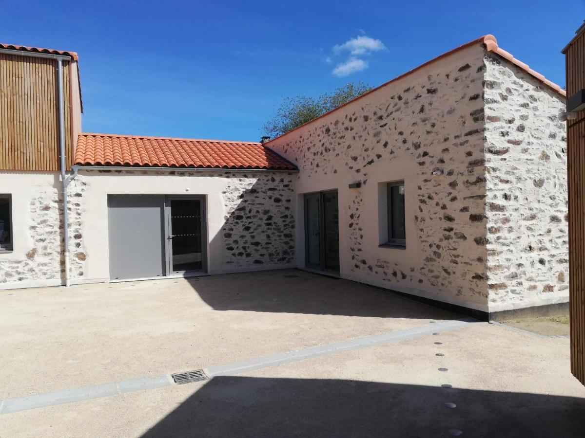 La Borderie - Maison Des Randonnees - Gite Etape - Gite De Groupe Vairé Buitenkant foto