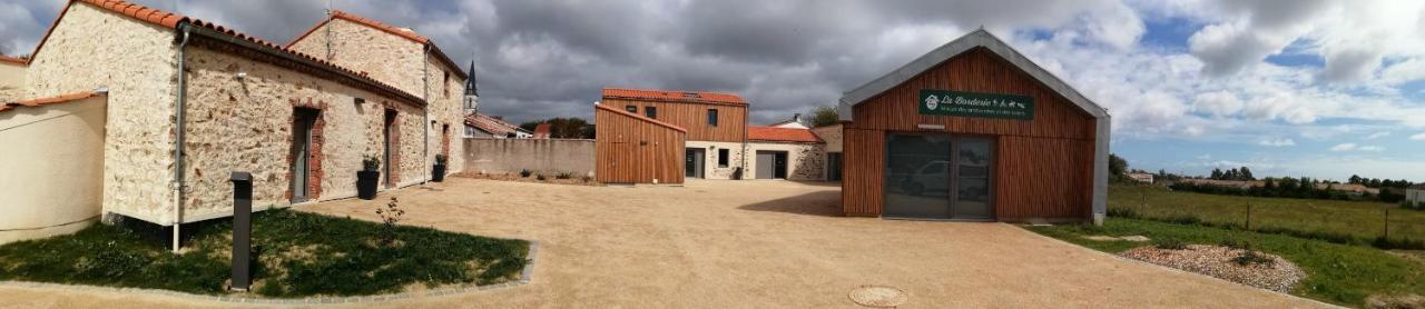 La Borderie - Maison Des Randonnees - Gite Etape - Gite De Groupe Vairé Kamer foto